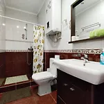 Casa vacanze будинок з приватним пірсом та морем совіньон *