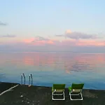 будинок з приватним пірсом та морем совіньон Odessa