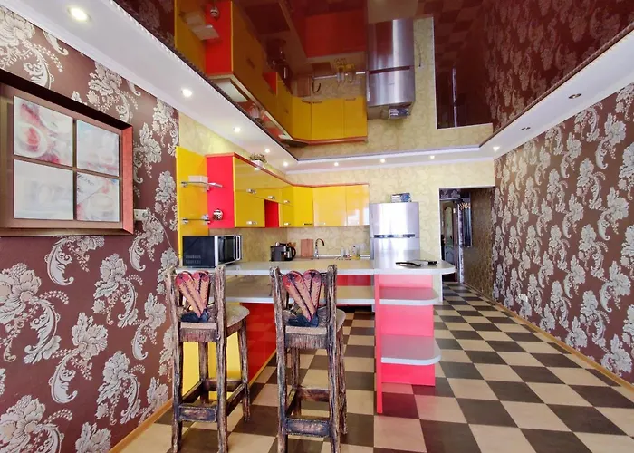 будинок з приватним пірсом та морем совіньон *