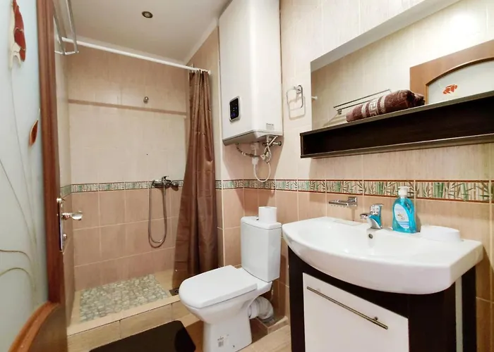 будинок з приватним пірсом та морем совіньон Odesa