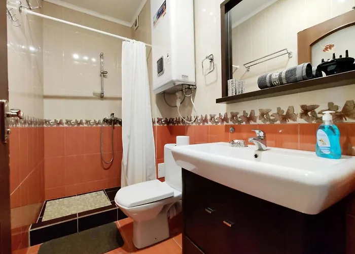 Holiday home будинок з приватним пірсом та морем совіньон